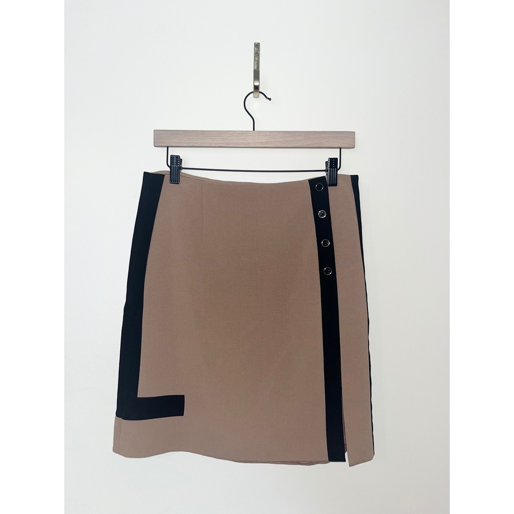 White House Black Market Tan Black Colorblock Button Detail Mini Skirt Size 6